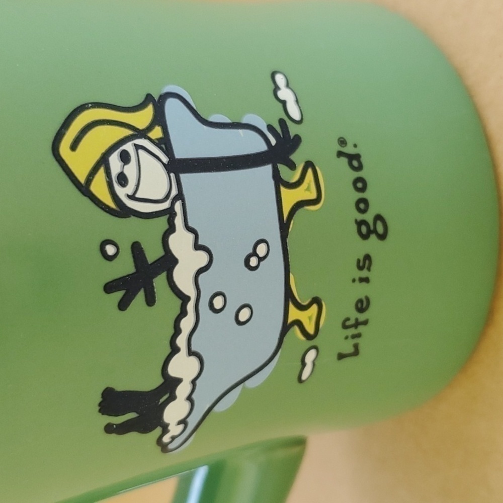 Life is Good green tub soaking mug EUC